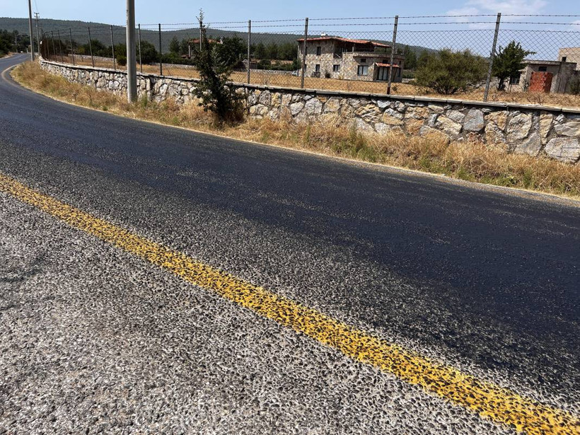 Bodrum'da 45 derece sıcakta asfalt eridi - Resim: 2